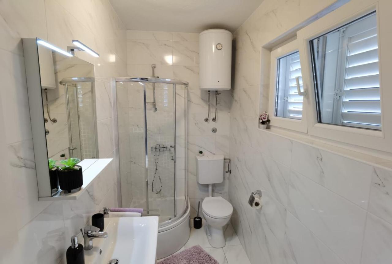 Apartman Sara Preko Eksteriør billede